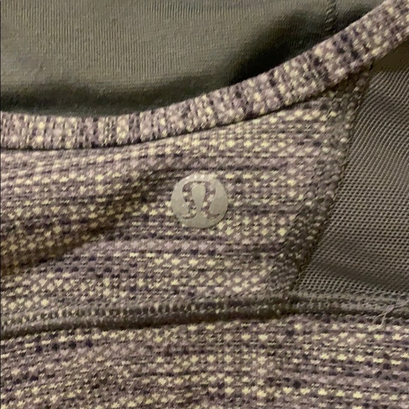 Lululemon sports bra - Picture 3 of 3